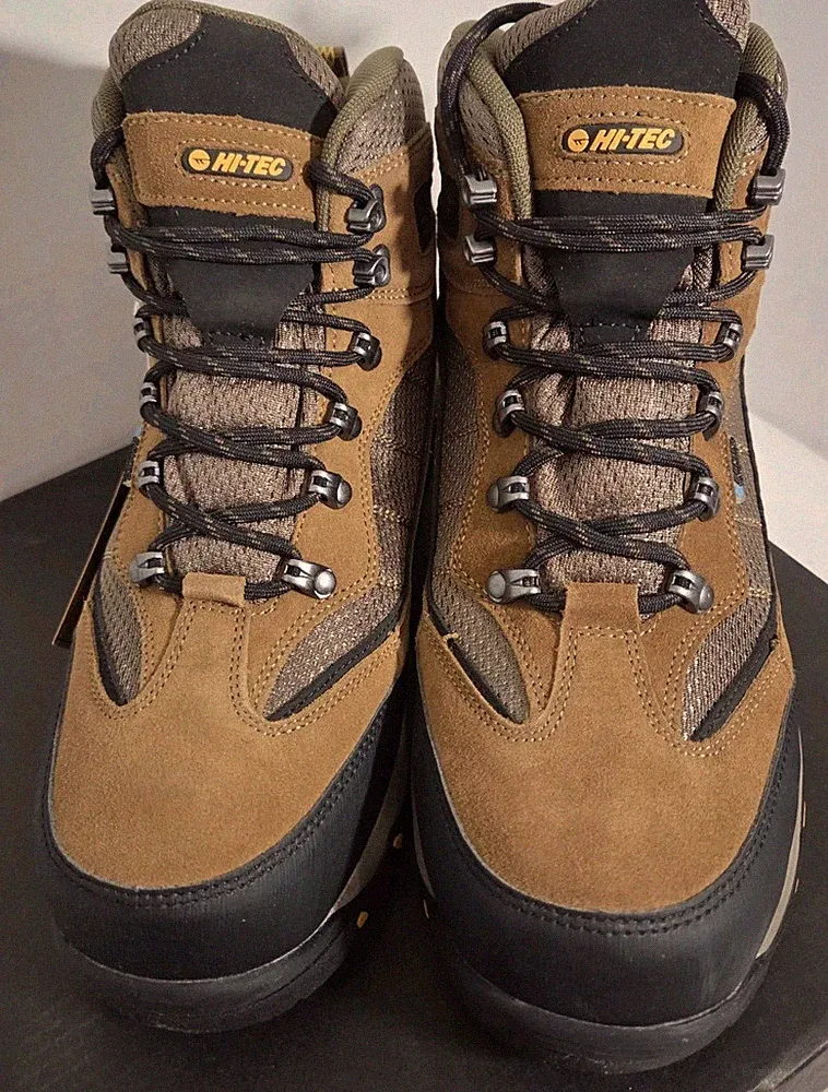 18 Casual Hiking Boot