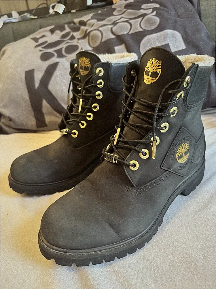 Timberland Men’s Black Waterproof Faux Fur Lined Leather fleeced Lace-Up Boots 9
