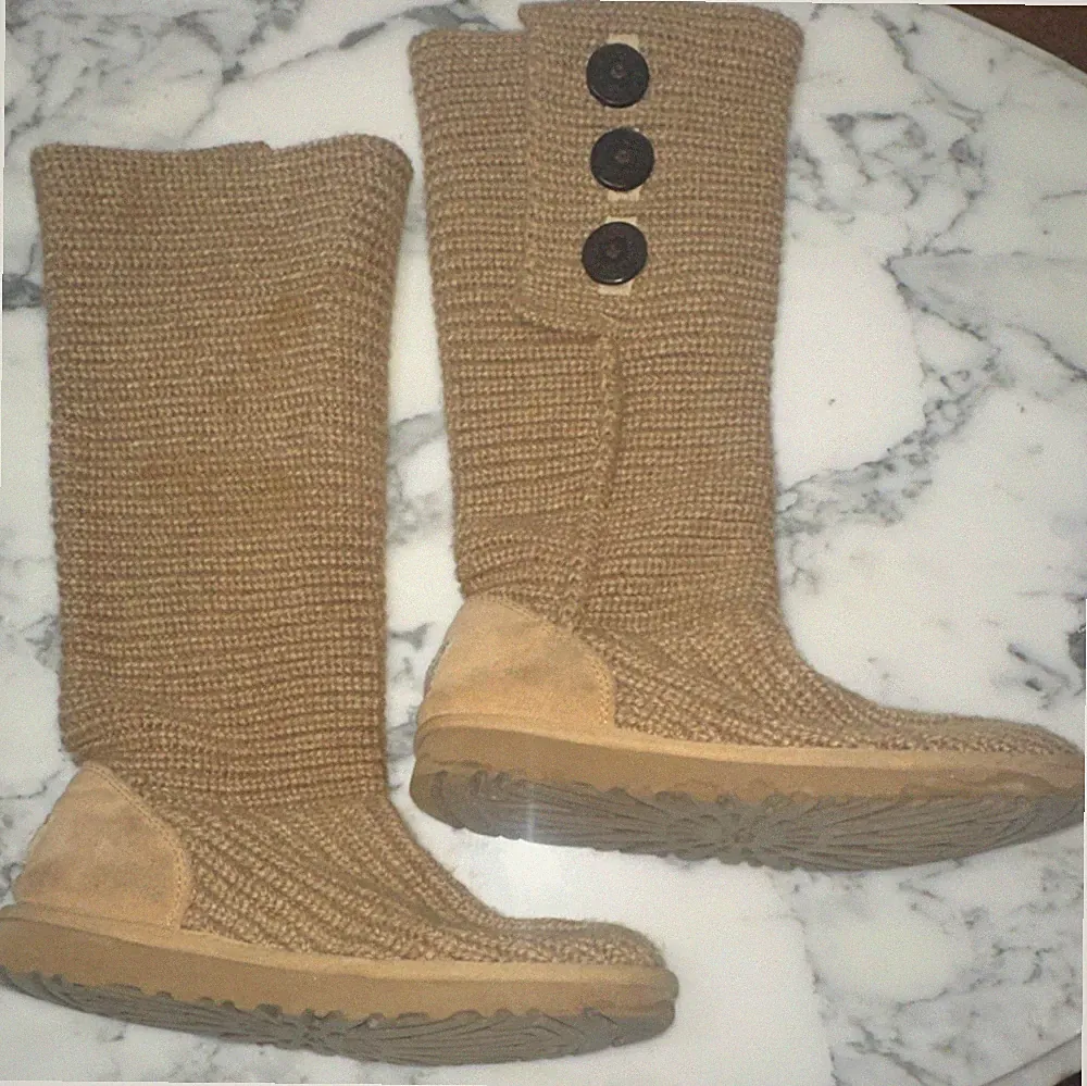 UGG Australia 5819 Knit Button Knee High Boots Beige Wool Blend Women's Size 8